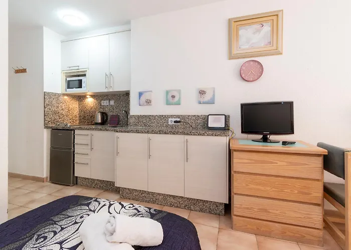 Studio Apartment Los Cristianos * Лос Кристианос